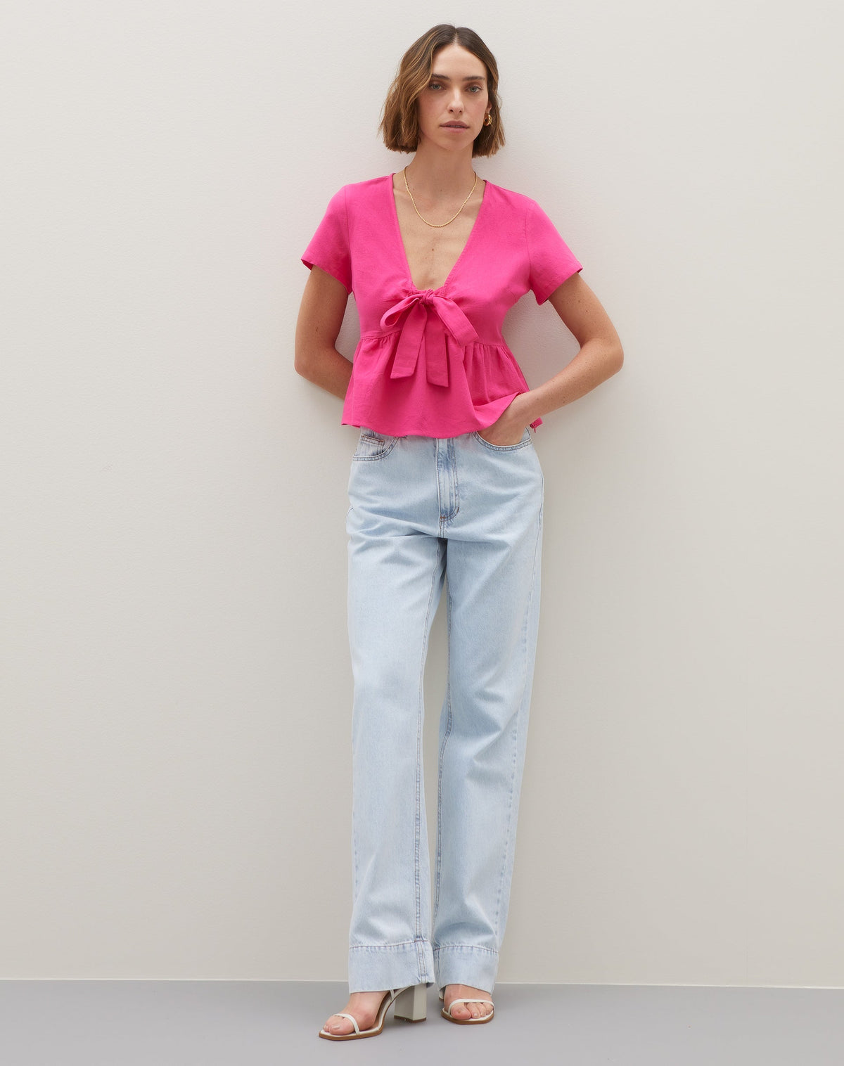 Blusa Manga Curta com Amarração no Decote - Pink